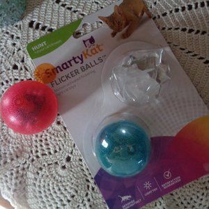 Smarty Kat Flicker Ball Package of 2 Brand New Opened Package Light Up Cat Toys